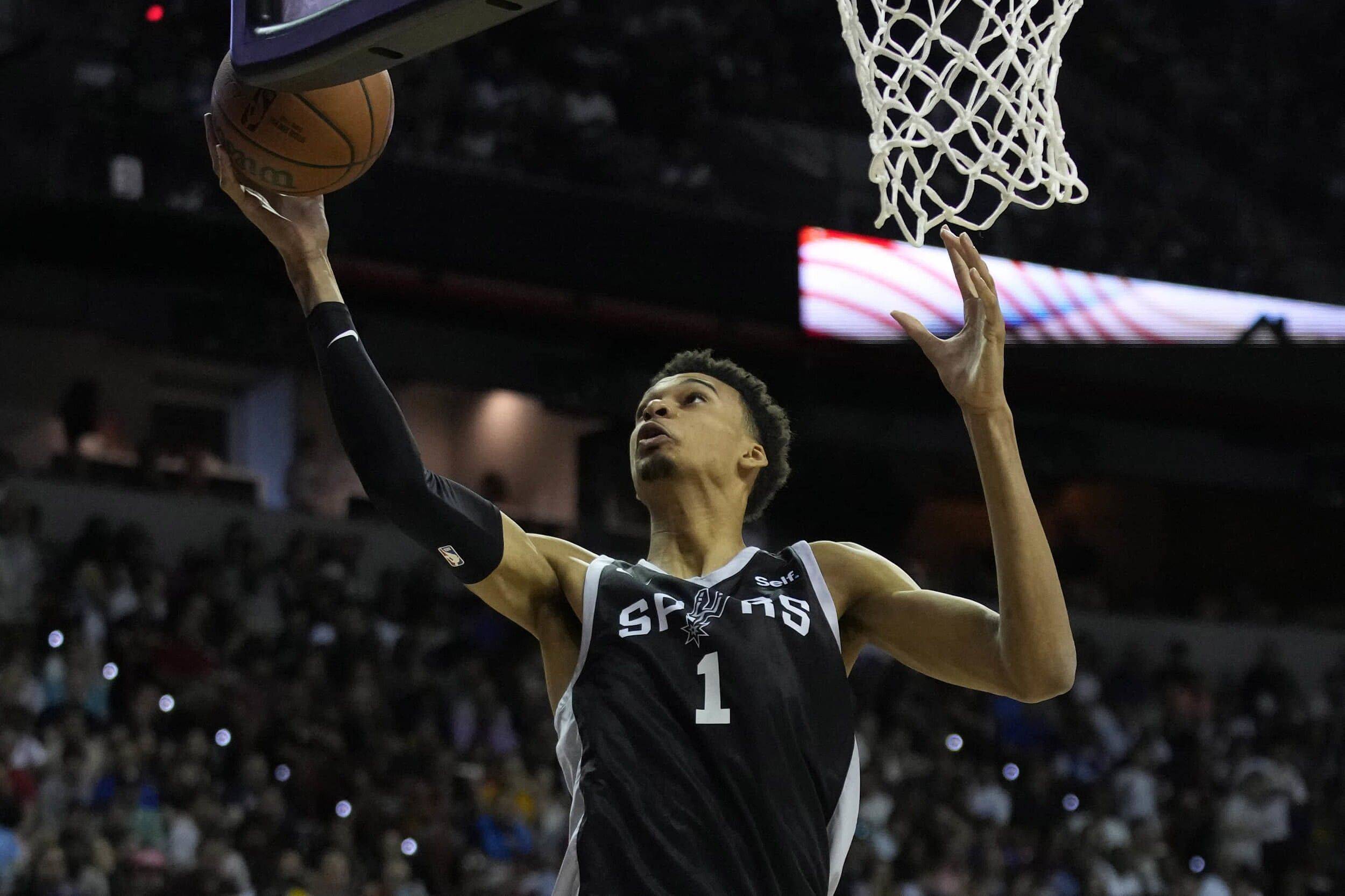 官方：皇家贝蒂斯与72岁主帅佩莱格里尼续约至2027年（官宣：72岁佩莱格里尼与皇家贝蒂斯续约，合同至2027年）